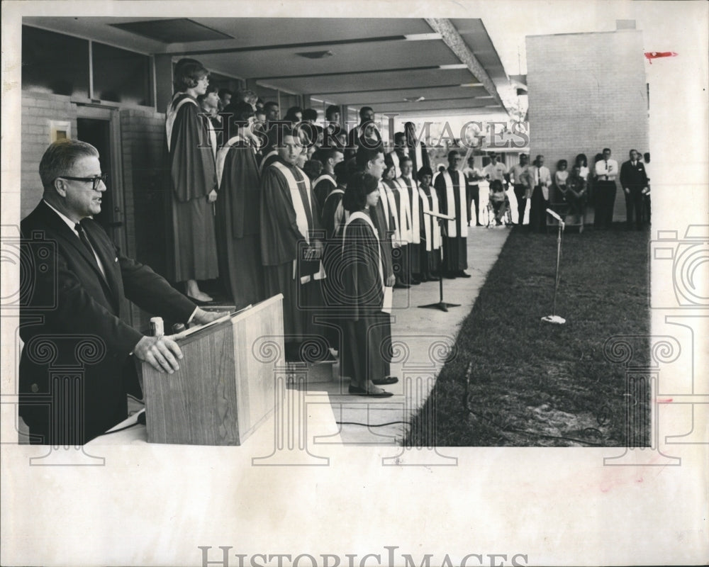 1965 Press Photo Florida Presbyterian College Dr. William Kadel Humanities - Historic Images