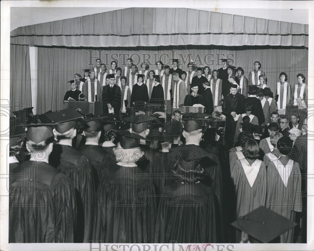 1964 Press Photo graduation day at Florida Presbyterian College - RSH09407 - Historic Images