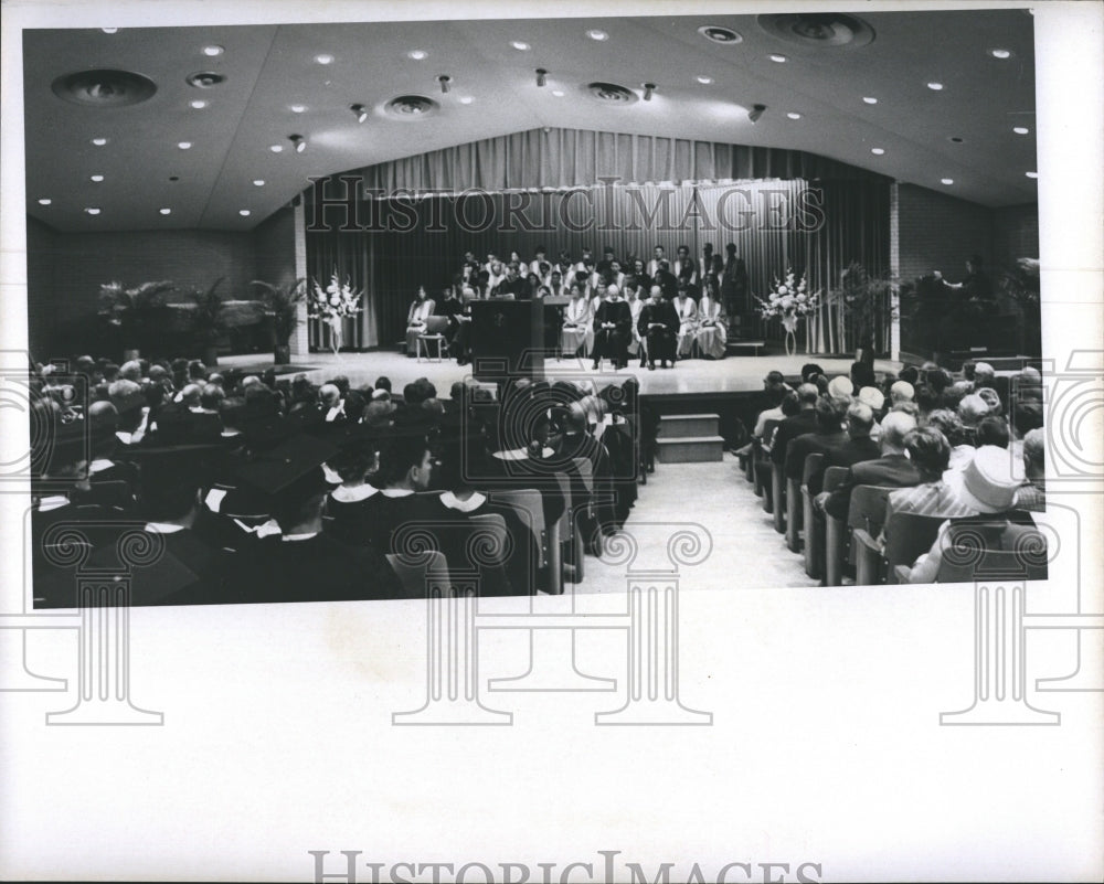 1967 Press Photo Florida Presbyterian College Graduation. - RSH09431 - Historic Images