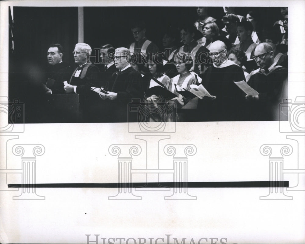 1967 Press Photo Florida Presbyterian College Graduation - RSH09433 - Historic Images