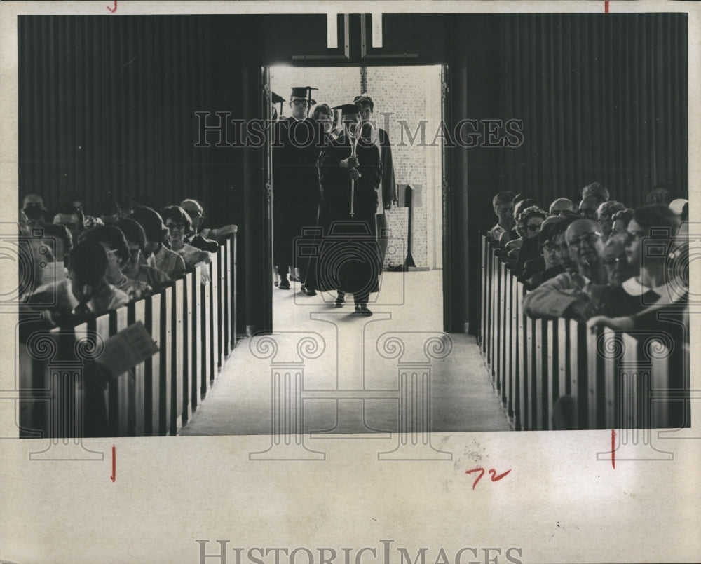 1967 Press Photo Graduation Day at Florida Presbyterian College - Historic Images