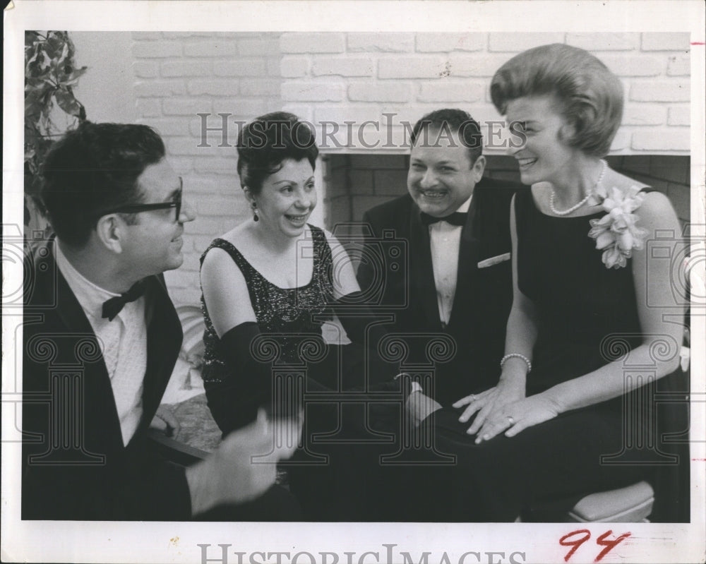 1965 Press Photo Mr. and Mrs. William Hahn Host Party - RSH09497 - Historic Images