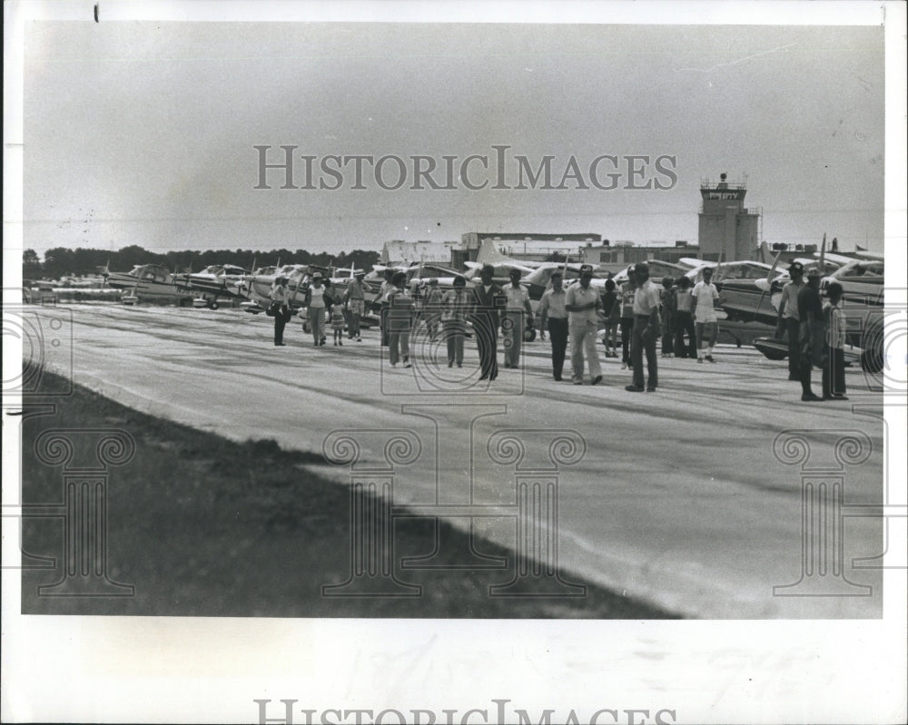 1978 Press Photo Lunch at the 94th Aero Squadron Restaurant - Historic Images