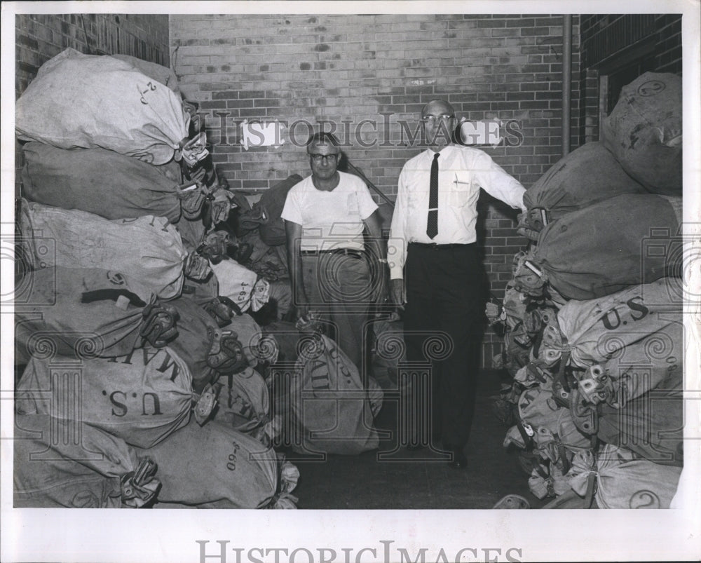 1963 Press Photo Stacks of mail at the Clearwater Post Office - Historic Images