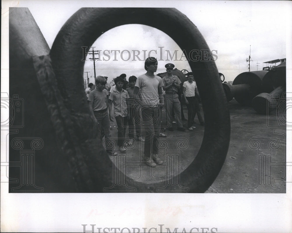 1973 Press Photo Students Tour Coast Guard Base - RSH09651 - Historic Images