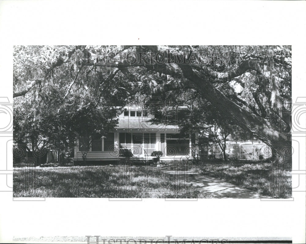 1986 This house may be rezoned for office space-Historic Images