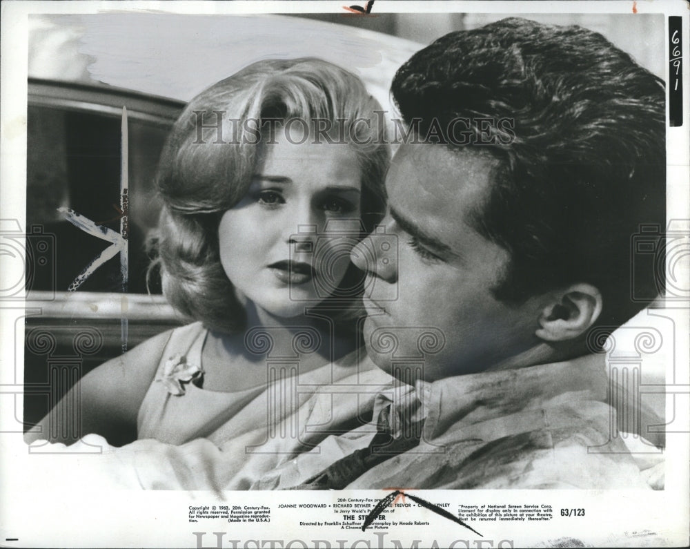 1963 Press Photo Carol Lynley and Richard Beymer in &quot;The Striper&quot;. - RSH10267 - Historic Images