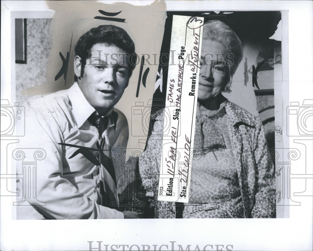 1975 Press Photo James MacArthur Actor - RSH10409 - Historic Images