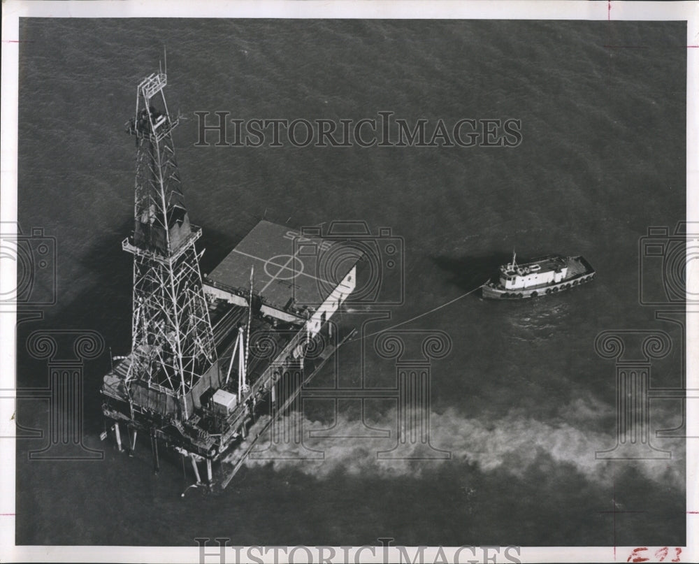 1963 Press Photo Deck Drilling Barge at Gulf of Mexico west of Dunedin. - Historic Images