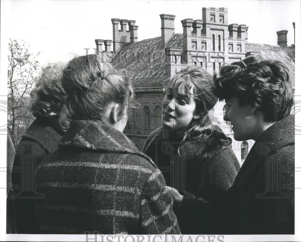 1964 Press Photo Students of Oberlin College, Ohio. - Historic Images