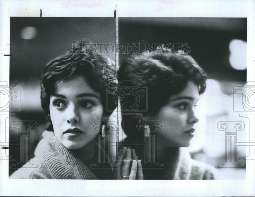 1985 Press Photo Kathleen Beller American Actress stars in Ouija. - RSH10955 - Historic Images