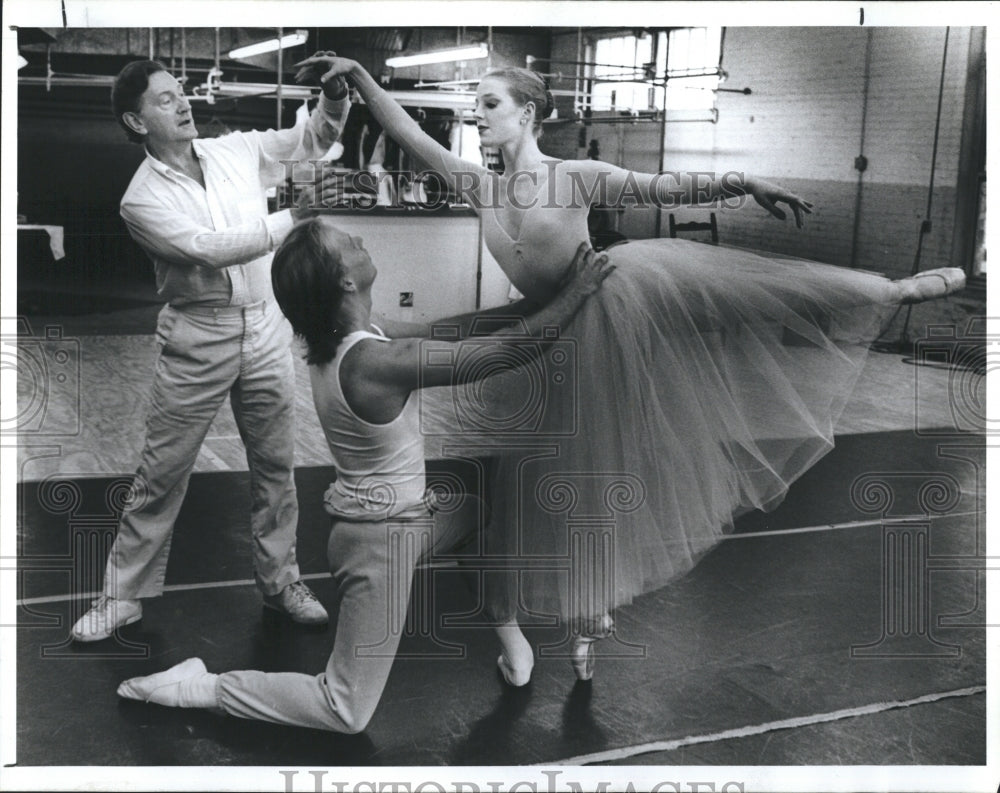 1989 Press Photo Alexander Benner teach at Theater in Florida. - RSH11003 - Historic Images