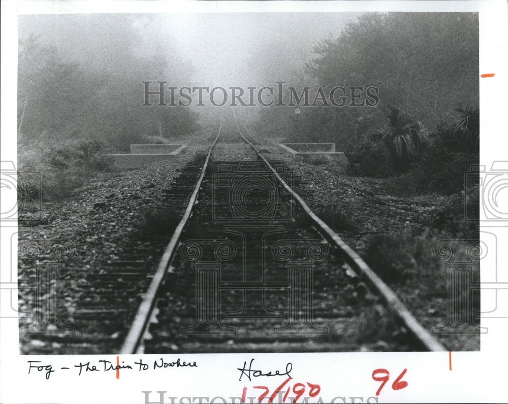 1983 Press Photo Railroad tracks Going through the mist - RSH11111 - Historic Images