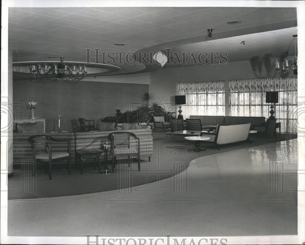 1957 Press Photo Main Lobby of Colonial Inn. - Historic Images