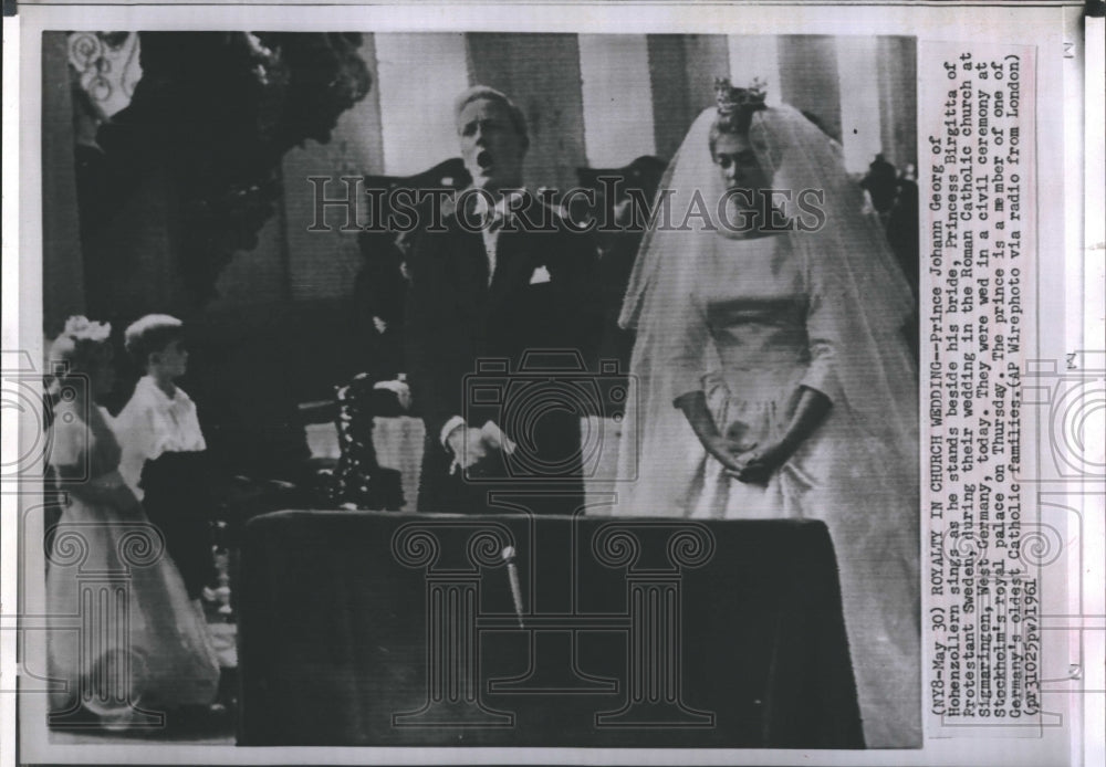 1961 Press Photo Prince John Georg and Princess Birgitta during their wedding in - Historic Images