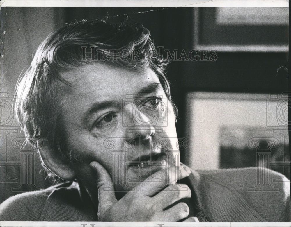 1973 Press Photo Hal Holbrook in &quot;Pueblo&quot; - Historic Images