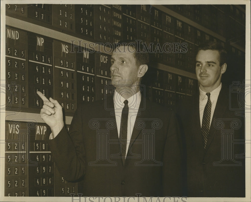 Press Photo Jonse Hughes Jr James Goodbody - RSH11889 - Historic Images