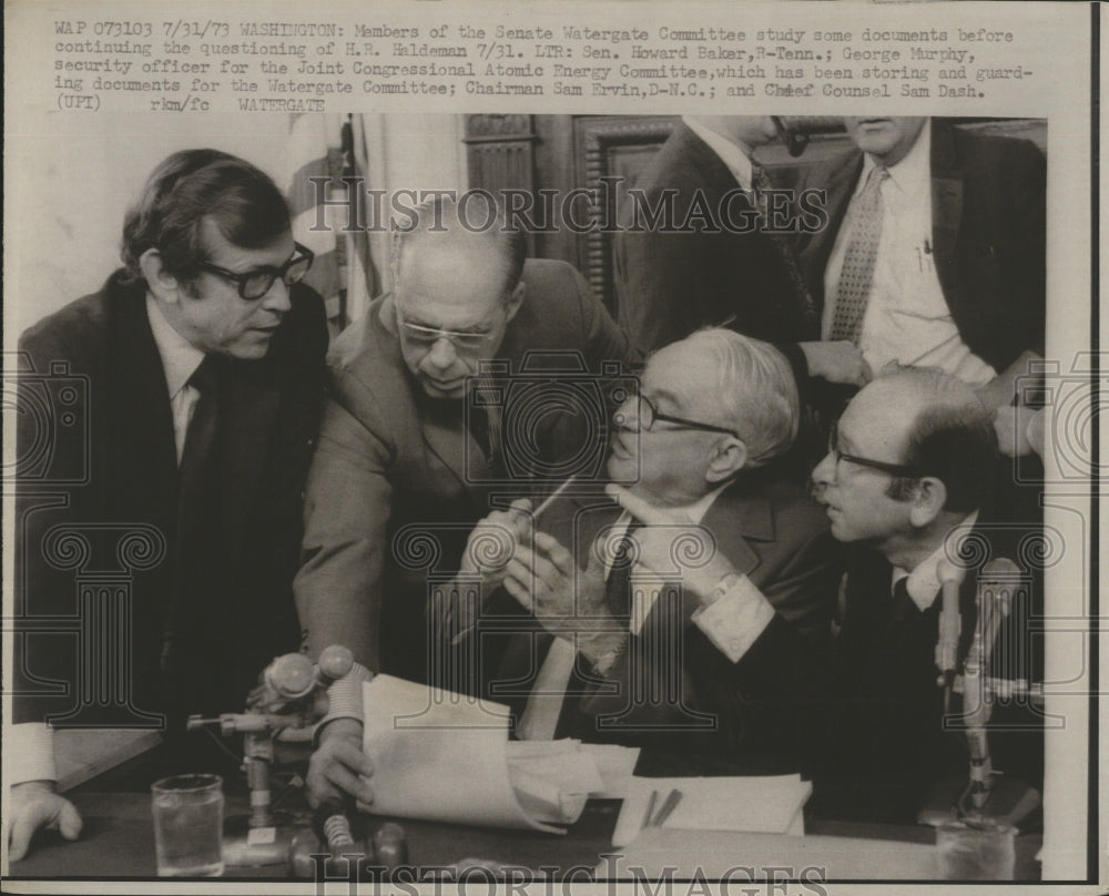 1973 Press Photo Members of Senate Watergate Committee committee study documents - Historic Images