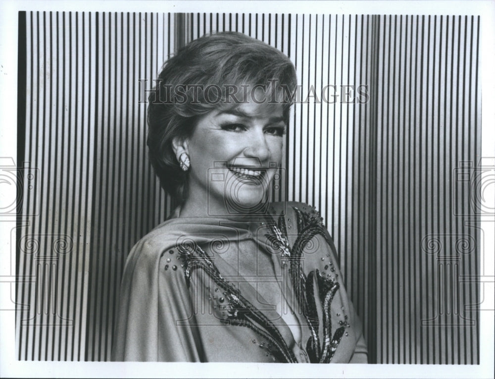 1985 Press Photo Ann Baxter Actress Hotel - Historic Images