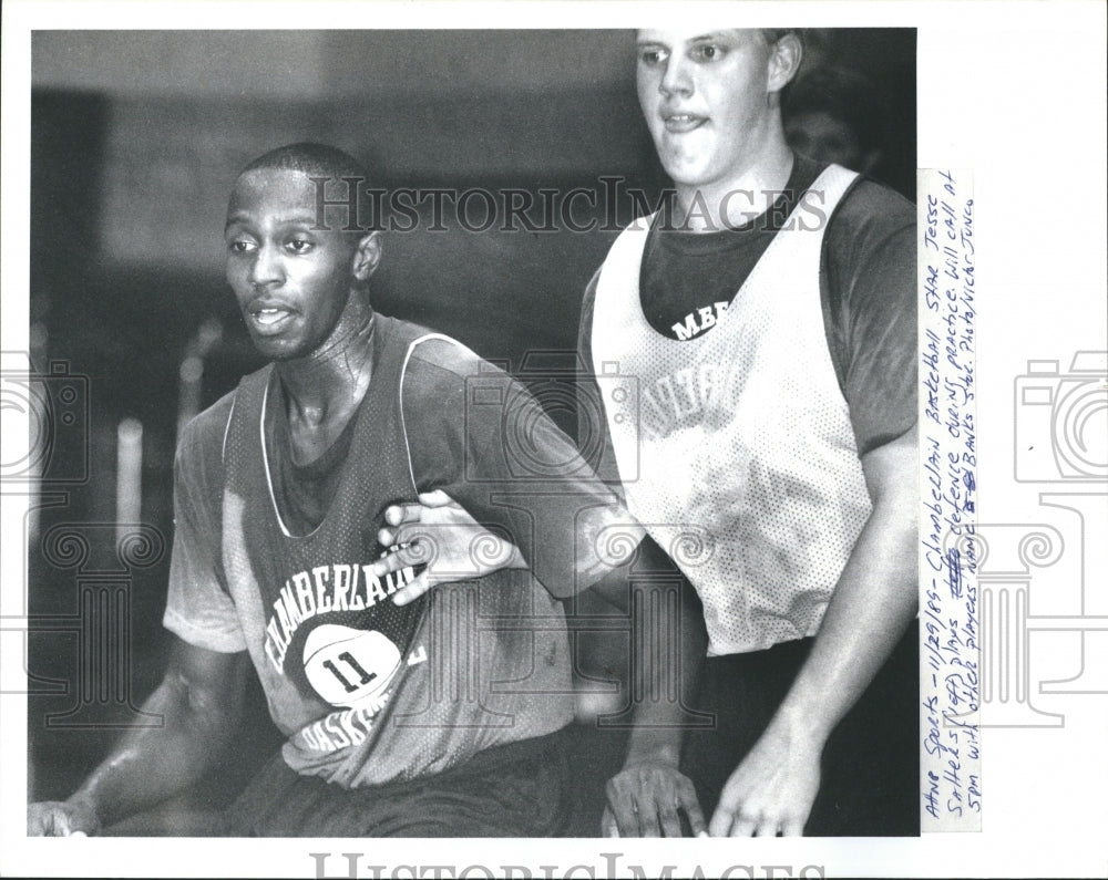 1989 Press Photo Jesse Satters, left, Chamberlain - Historic Images