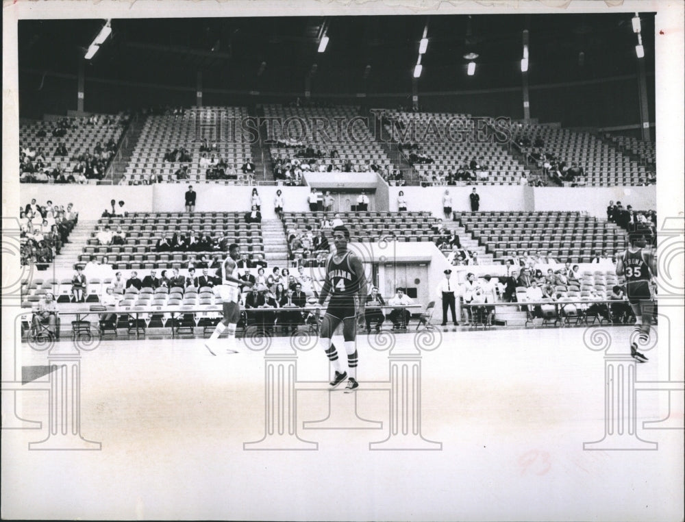 1968 Press Photo Players outnumber the fans at Bayfront - Historic Images