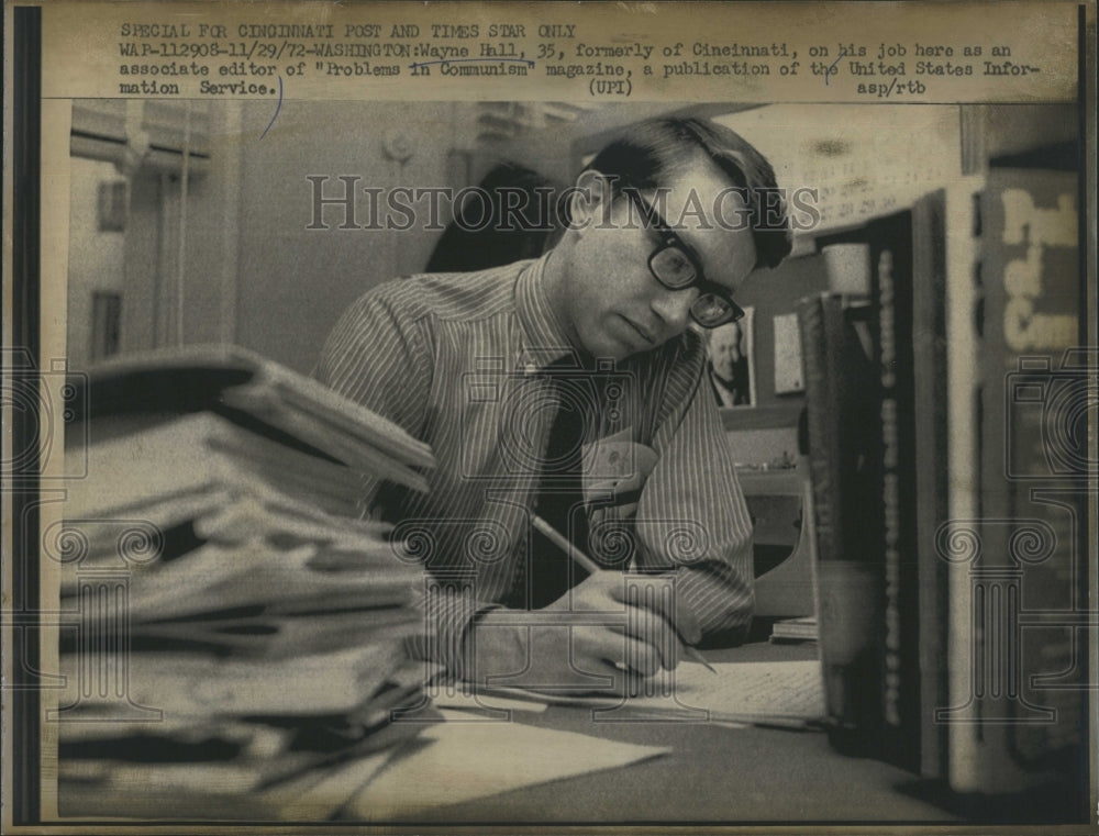 1972 Press Photo Wayne Hall Associate Editor Of "Probliems In Communism" Paper - Historic Images