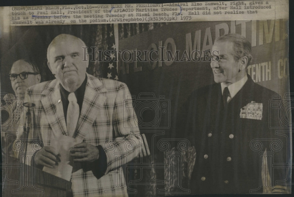 1973 Press Photo Admiral Elmo Zumwalt with Paul Hall pres. of AFL-CIO Maritime - Historic Images