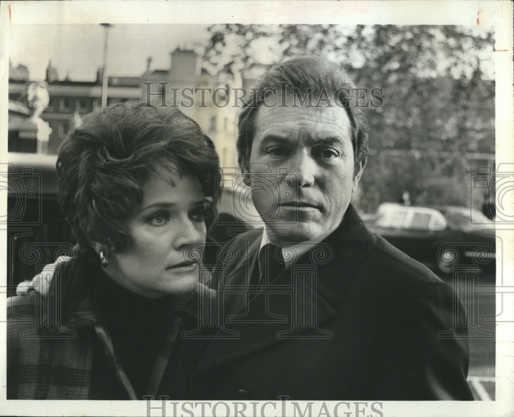 1973 Press Photo Polly Bergen and Paul Burke Star In &quot;An Echo of Theresa&quot; - Historic Images