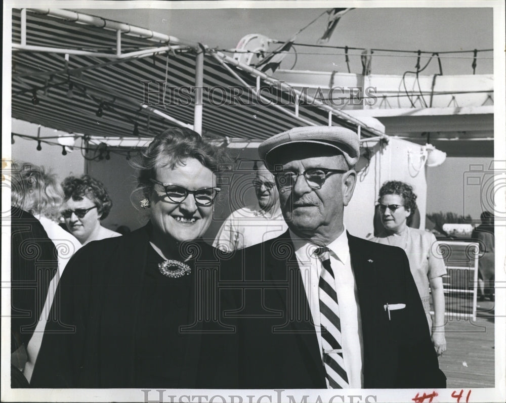 1964 Press Photo Mr. and Mrs K.L. Watson - Historic Images