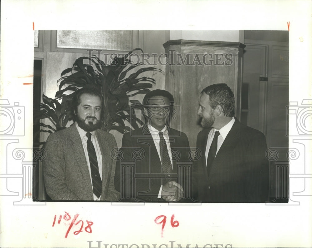 1983 Press Photo Lewis Watkins(right) Andrew Young(center),and Bob Maffa all togther in the picture. - Historic Images