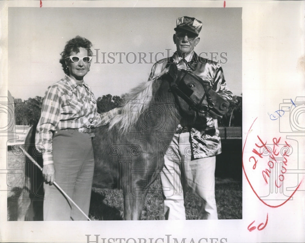 1961 Press Photo Mrs. Vera Moyer at races at Hernando Fairgrounds - RSH13569 - Historic Images