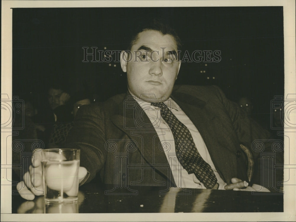 1940 Press Photo Anthony De Maio Accused Of Killing Seven People In Spain - Historic Images