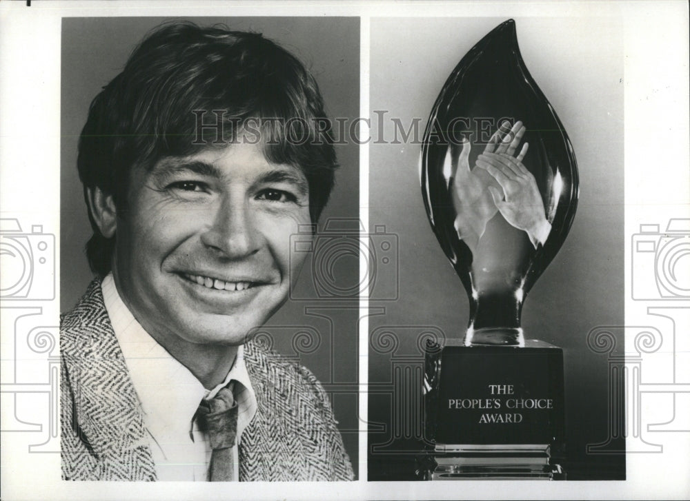 1986 Press Photo John Denver Hosts Twelfth Annual People&#39;s Choice Awards - Historic Images