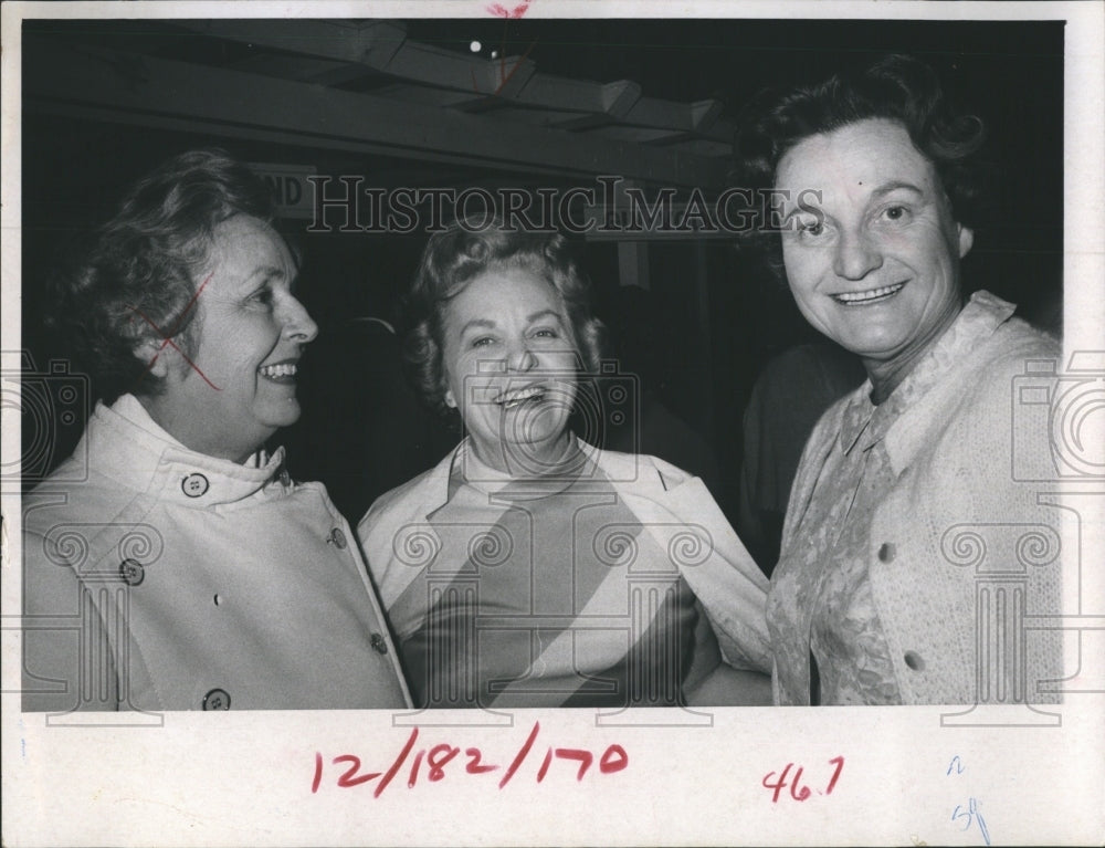 1968 Press Photo Mrs. Harrison and two other ladies. - RSH14291 - Historic Images