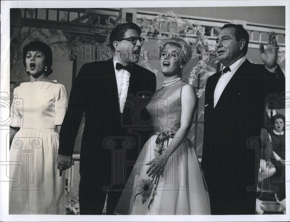 1964 Press Photo Meredith & Rini Wilson, Phil Harris and Molly Bee, "The Texaco - Historic Images