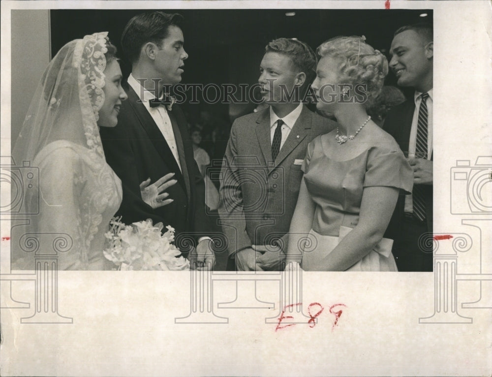 1961 Press Photo Mr. And Mrs. John Blalock Harrison Greet Guests At Wedding - Historic Images