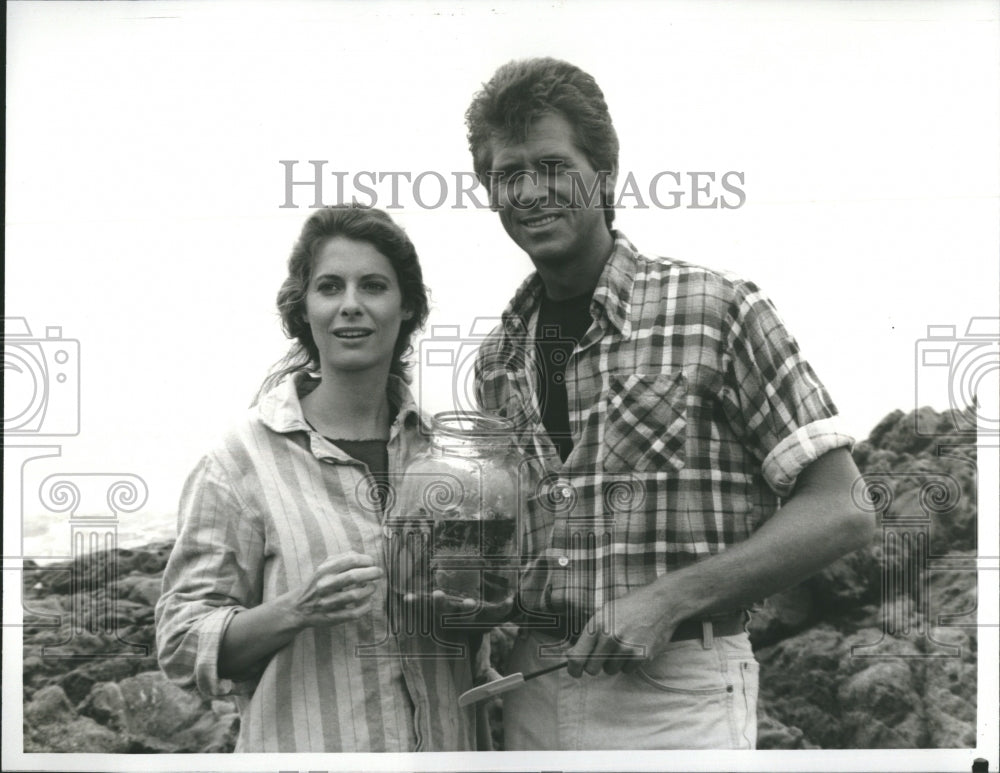 1983 Press Photo Kathryn Harrold & Barry Bostwick in "An Uncommon Love." - Historic Images