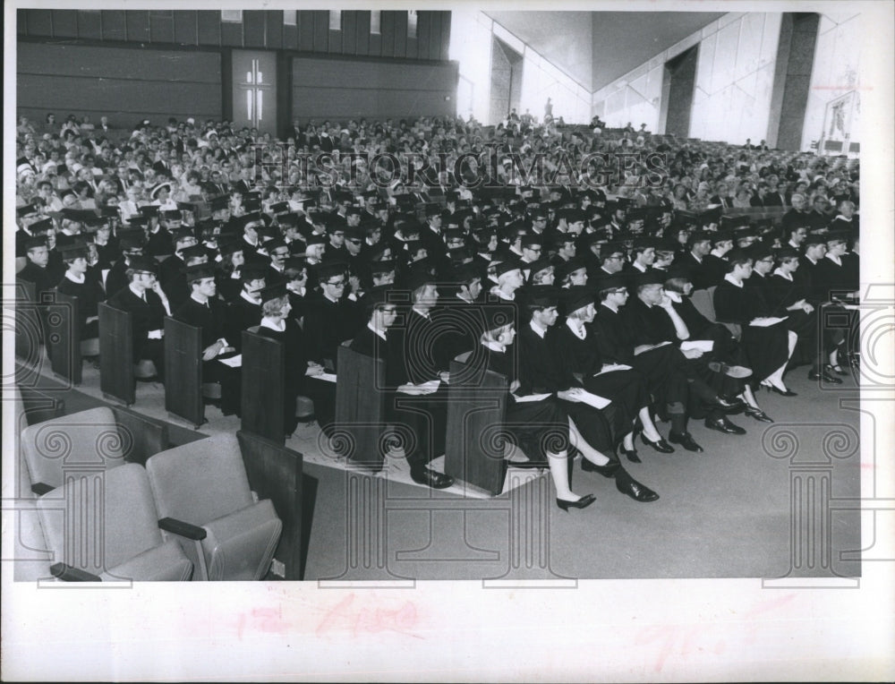1968 Press Photo Florida Presbyterian College Graduation - Historic Images