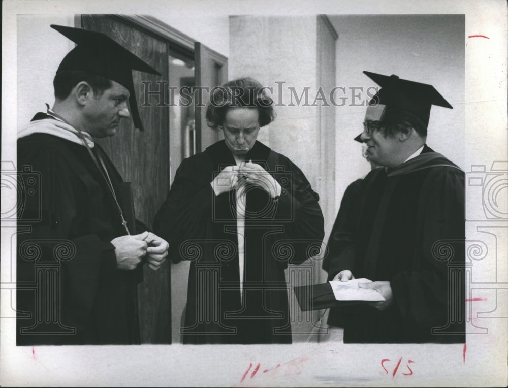 1969 Press Photo Barbara Wood Dr Wireman Dick Goss Florida Presbyterian - Historic Images