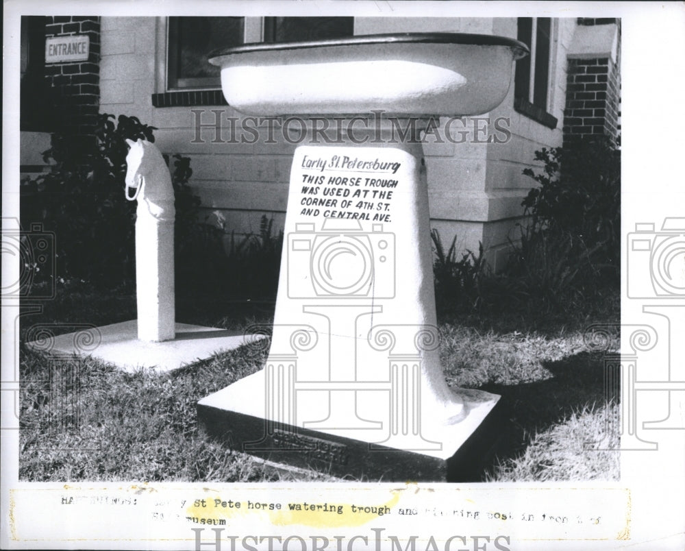 1974 Press Photo Haas Museum Watering Trough - Historic Images