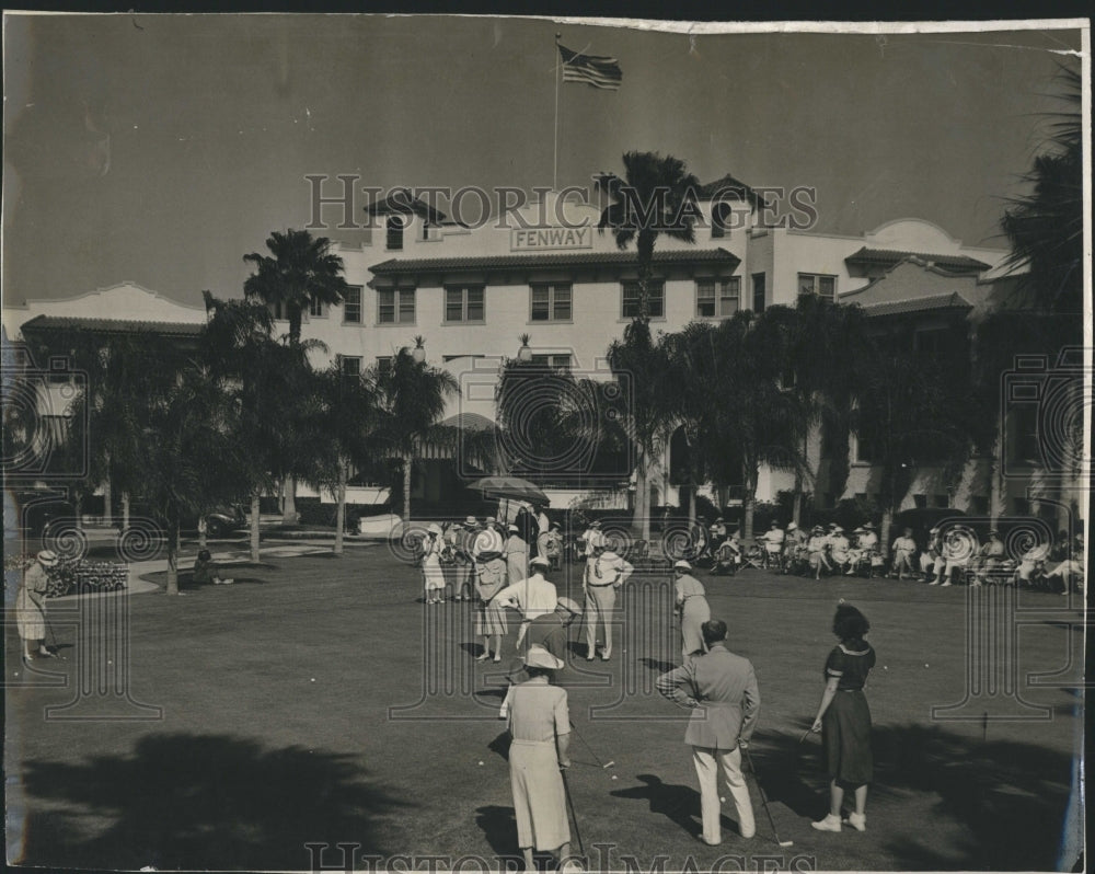 1939 Press Photo Guests at the Fenway Hotel - RSH14797 - Historic Images