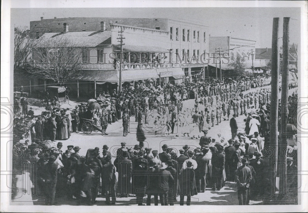 Press Photo Fair and Festival Parade on Central Ave. - RSH14833 - Historic Images