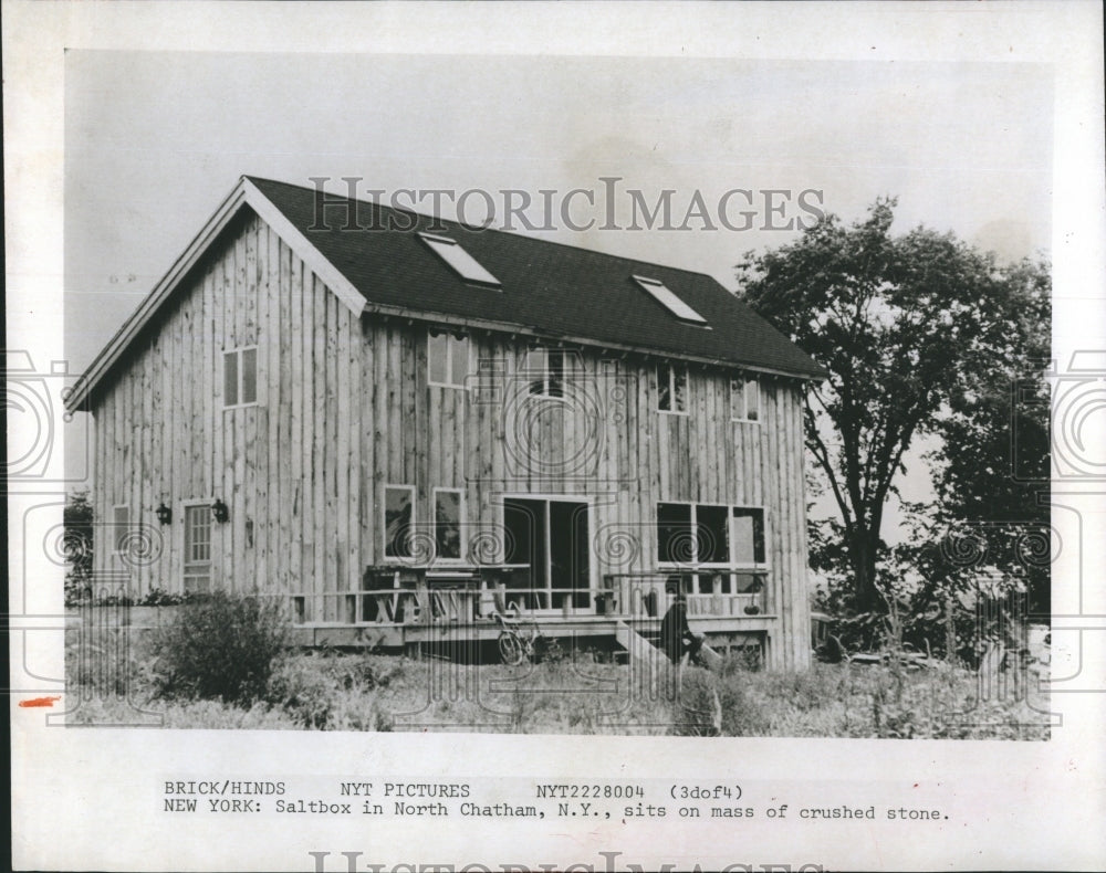 1980 Press Photo Arthur Hewig Owns Proverbial House Upon the Sand In NY - Historic Images