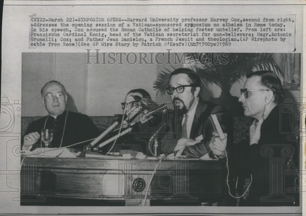 1969 Harvard's Harvey Cox Addresses Vatican-Sponsored Symposium-Historic Images