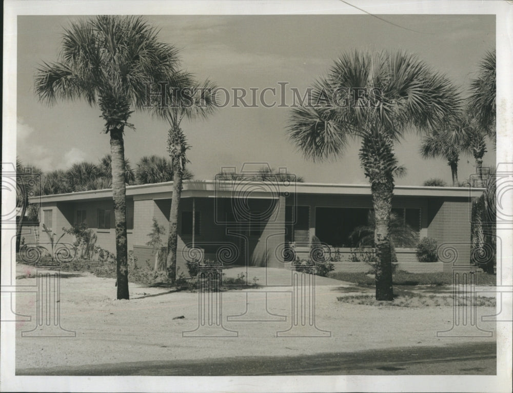 1951 Press Photo Gulf Beaches medical Clinic. - RSH15229 - Historic Images