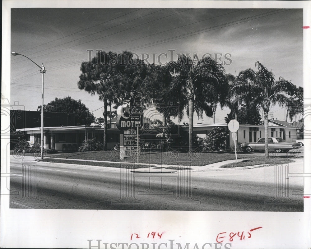 1966 Press Photo Lullaby Motel Skyway Boulevard - Historic Images