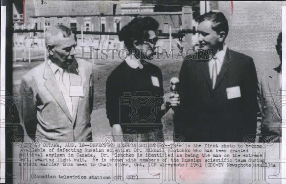 1961 Press Photo Defecting Russian Scientist Dr. Mikhail Klotchko Canada - Historic Images