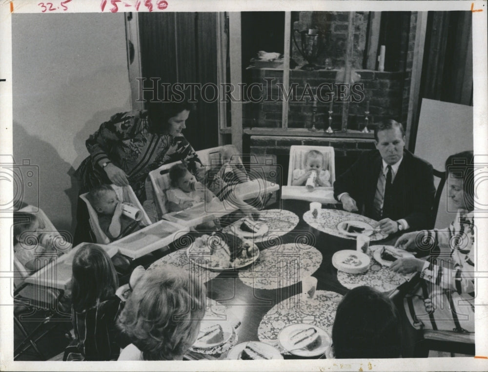 1971 Press Photo Kienast quintuplets at their first birthday - RSH15447 - Historic Images