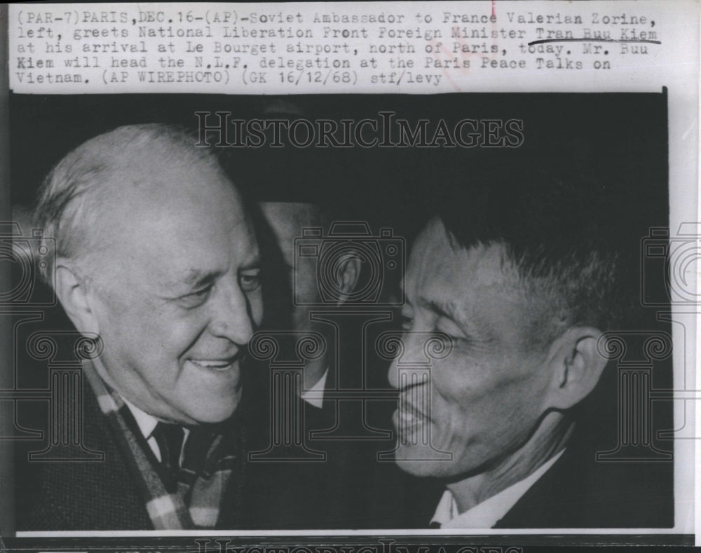 Press Photo Valarian Zorine Francd Ambassador and Minister Tran Bu Kiem. - Historic Images