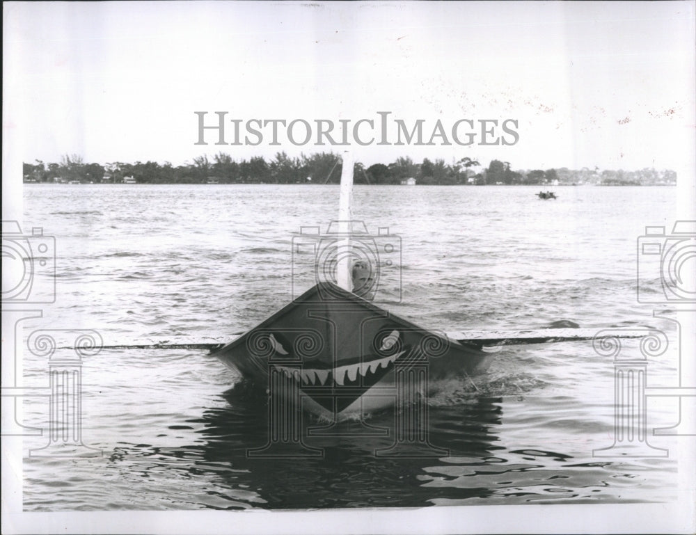 1958 Press Photo Decorated Boat for race. - Historic Images